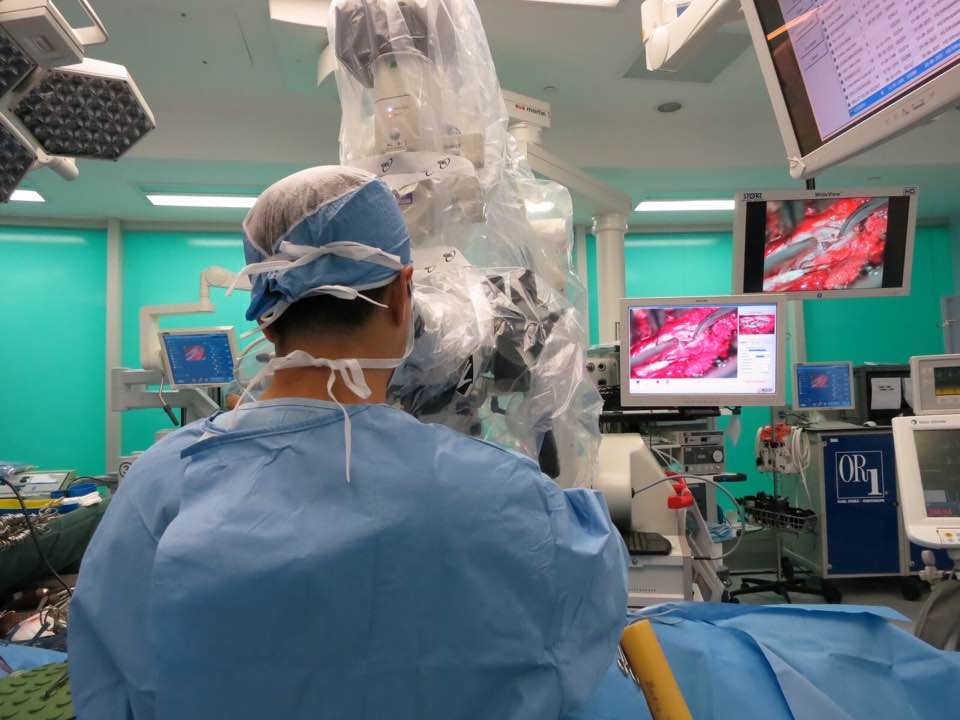 Neurosurgeon Operation